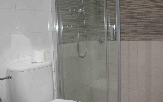 Hostal Valadares