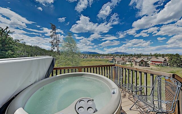 67cpcc10 2 Bedroom Condo