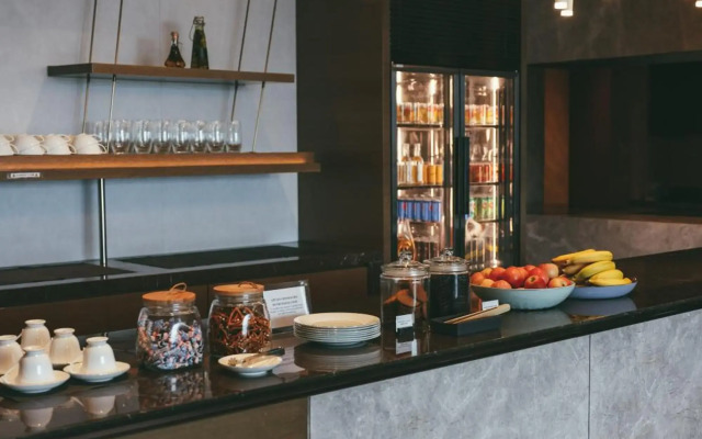 Sheraton Hong Kong Tung Chung Hotel