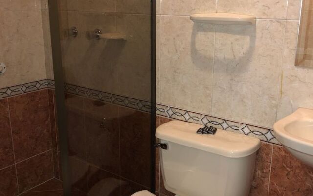 Suites Ejecutivas 57 Inn