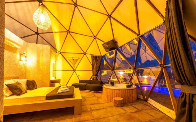 Kalkan Dome Suites & Deluxe-Glamping Holiday In Kalkan