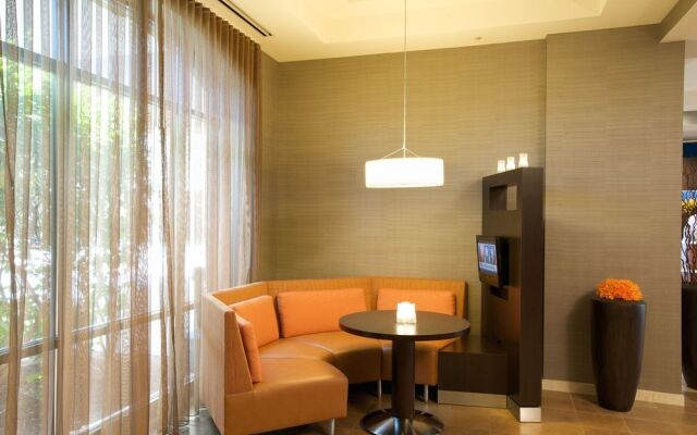 Courtyard Louisville - Airport