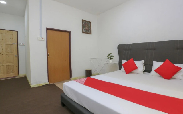 OYO 90115 Citra Kadok Hotel & Banquet Hall