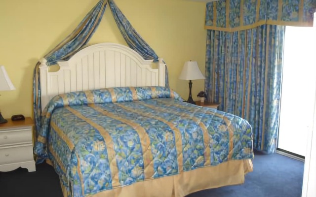 Harbourtowne Resort