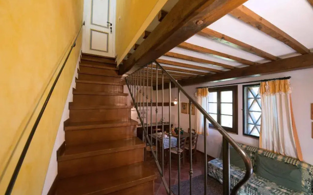 Casa Lari