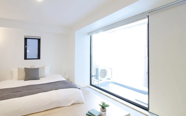 bHotel