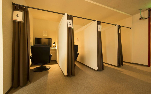 Capsule Hotel The Inn