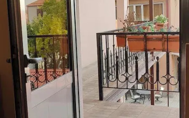 Areg boutique hotel