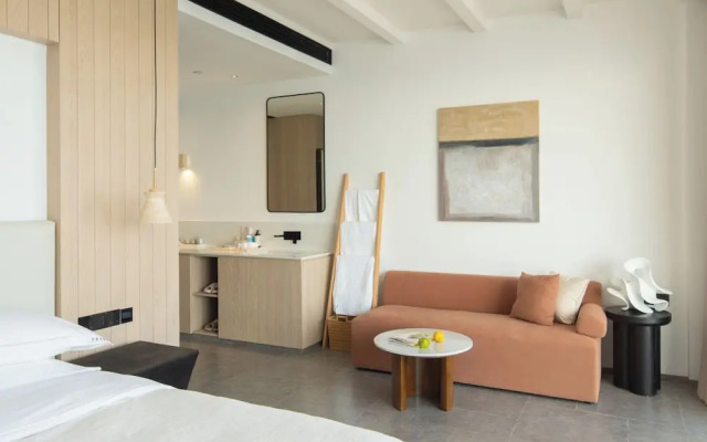 Miyue Santorini Seaview Resort Hotel