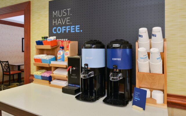 Holiday Inn Express Campbellsville by IHG