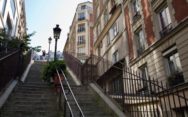 Duplex Neuf au Coeur de Montmartre