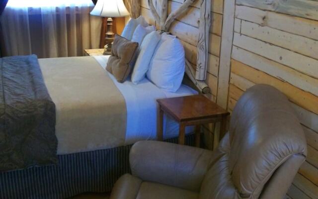 The Cedaredge Lodge