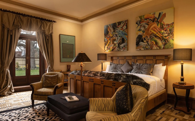 Islington Hotel