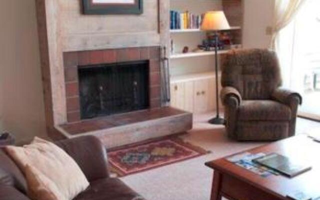 Primrose Condominiums