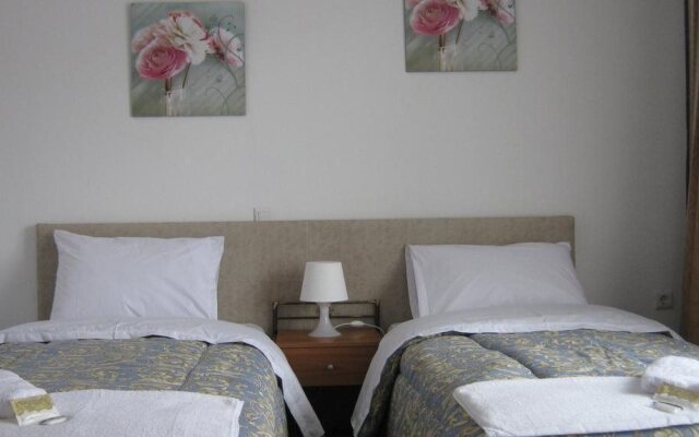 Iokasof Rooms