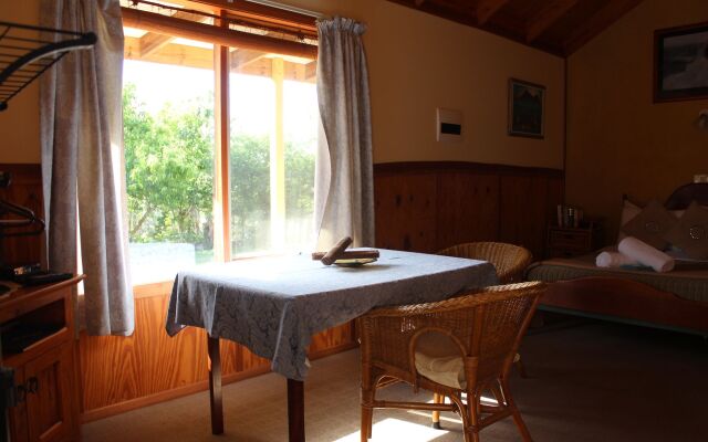 Eastern Reef Cottages