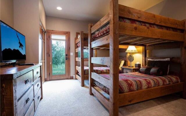 Churchill Lodge North