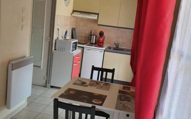 Appart T1 centre BANDOL dans Résidence de charme