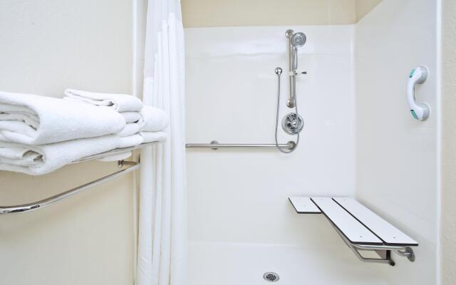 Holiday Inn Express Mackinaw City by IHG