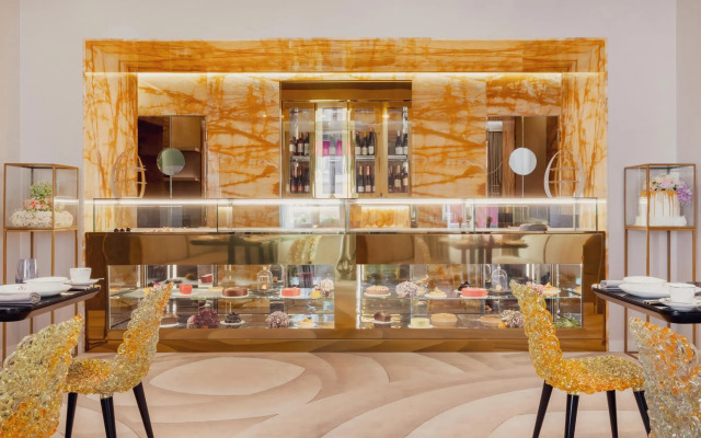 The First Dolce - Preferred Hotels & Resorts