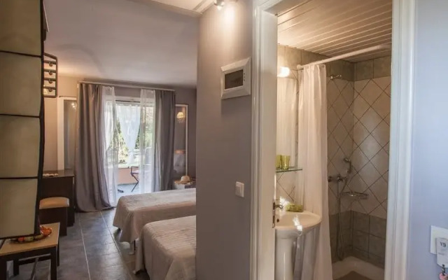 Tellis Holiday Rooms