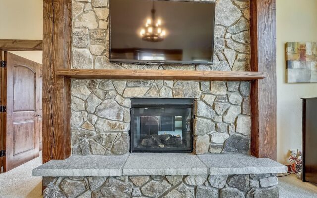 Highlands Getaway 4 Bedroom Home by RedAwning