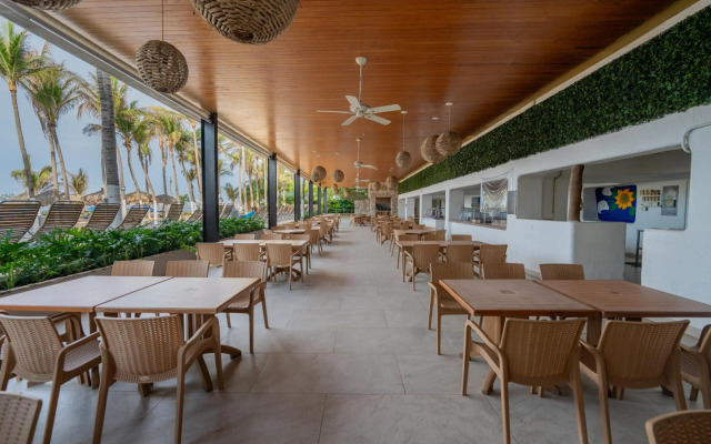 Playa Suites