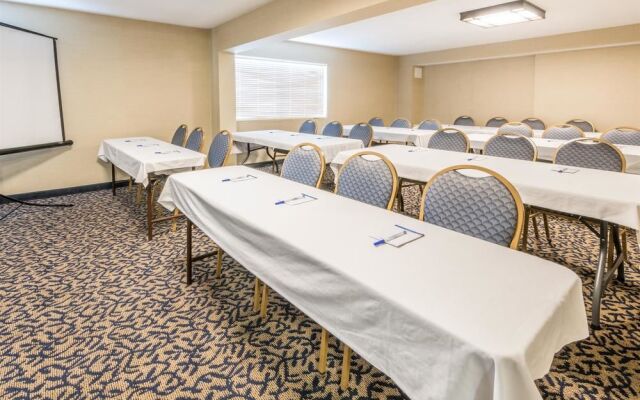 Baymont Inn & Suites Branford/New Haven