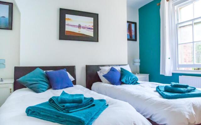 Seagulls Nest Beachfront Apartment With 3 Bedrooms