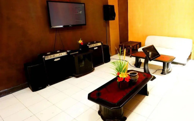 Puri Bening Lake Front Hotel