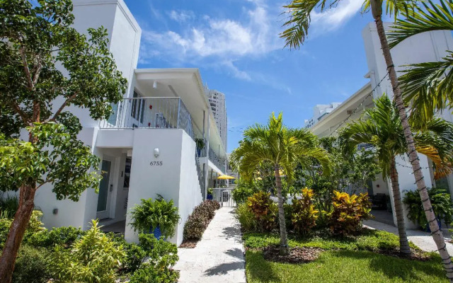 Waterside Hotel and Suites