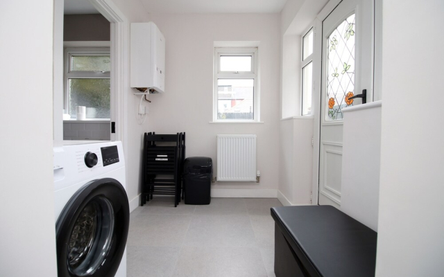 Harlequin Gardens by Tŷ SA-5 BR House