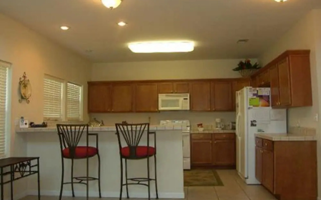 Yellow Bird Apartment 4 Bedroom