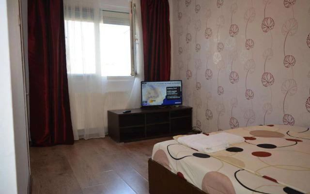 Iulia Studio 9