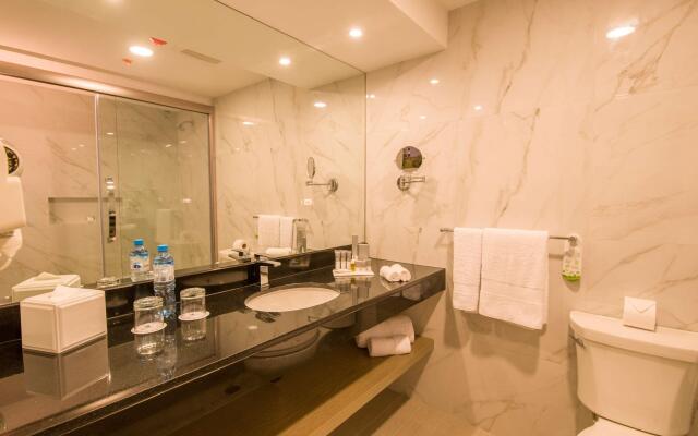 Best Western Plus Urban Larco Hotel