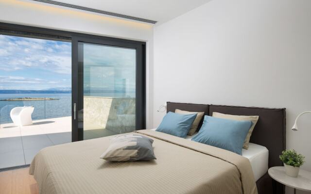 Beach Villa in Korcula with Pool, Sauna & Hot Tub