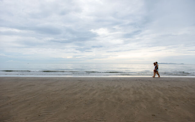 SEAnery Beach Resort