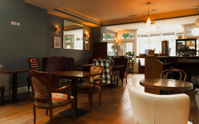 Phoenix Park Hotel