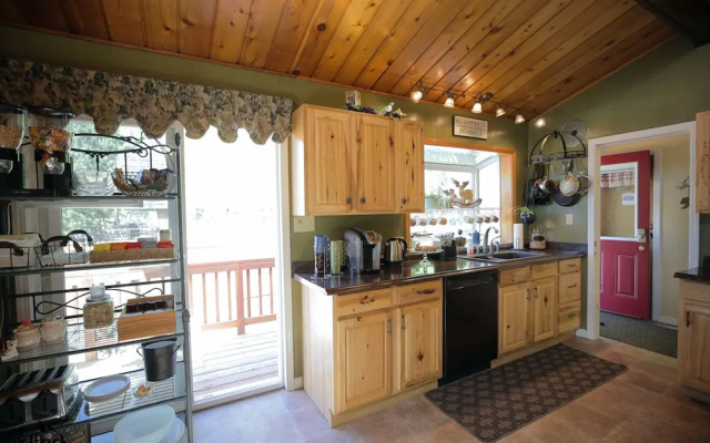 Jewel Lake Bed and Breakfast