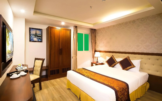 Paris Nha Trang Hotel & Apartment