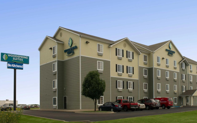 WoodSpring Suites Tulsa