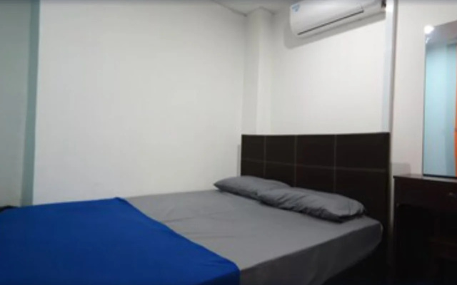 Submarine Guest House Central Market - Hostel