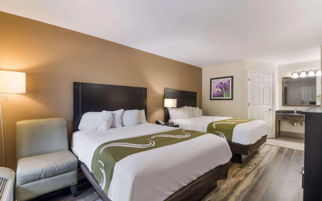 Quality Inn Decherd / Winchester