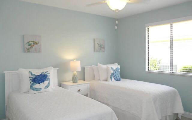 Idyllic Waterfront Home With Pool and Western Exposure