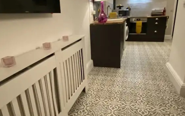 Refurbished 3 Bed House in Manchester