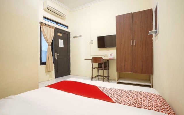 Hotel O Seturan Near Hartono Mall Yogyakarta Formerly Maleo Kostel – Guest Rooms – Sleman
