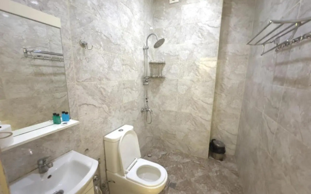 Eleon Hotel