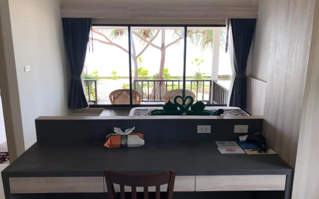 Nakara Long Beach Resort