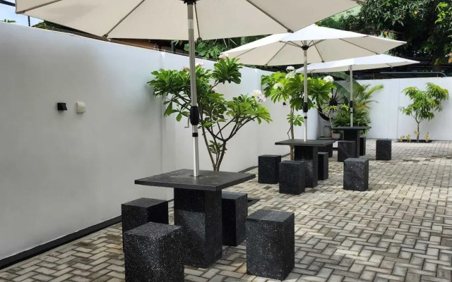 Neem Tree House