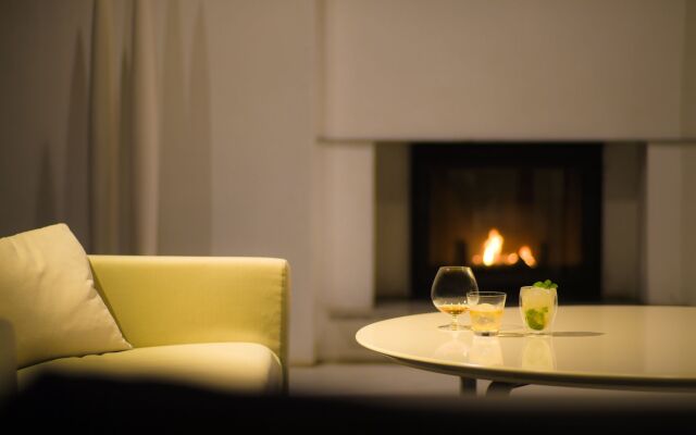 River Retreat GARAKU